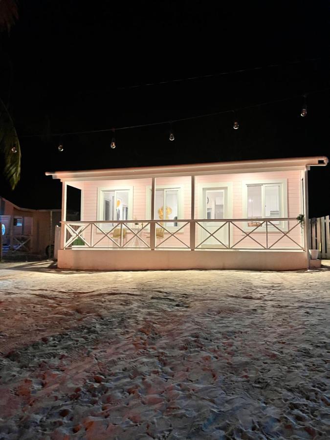 Casa Rosada Beach Front Mano Juan ภายนอก รูปภาพ