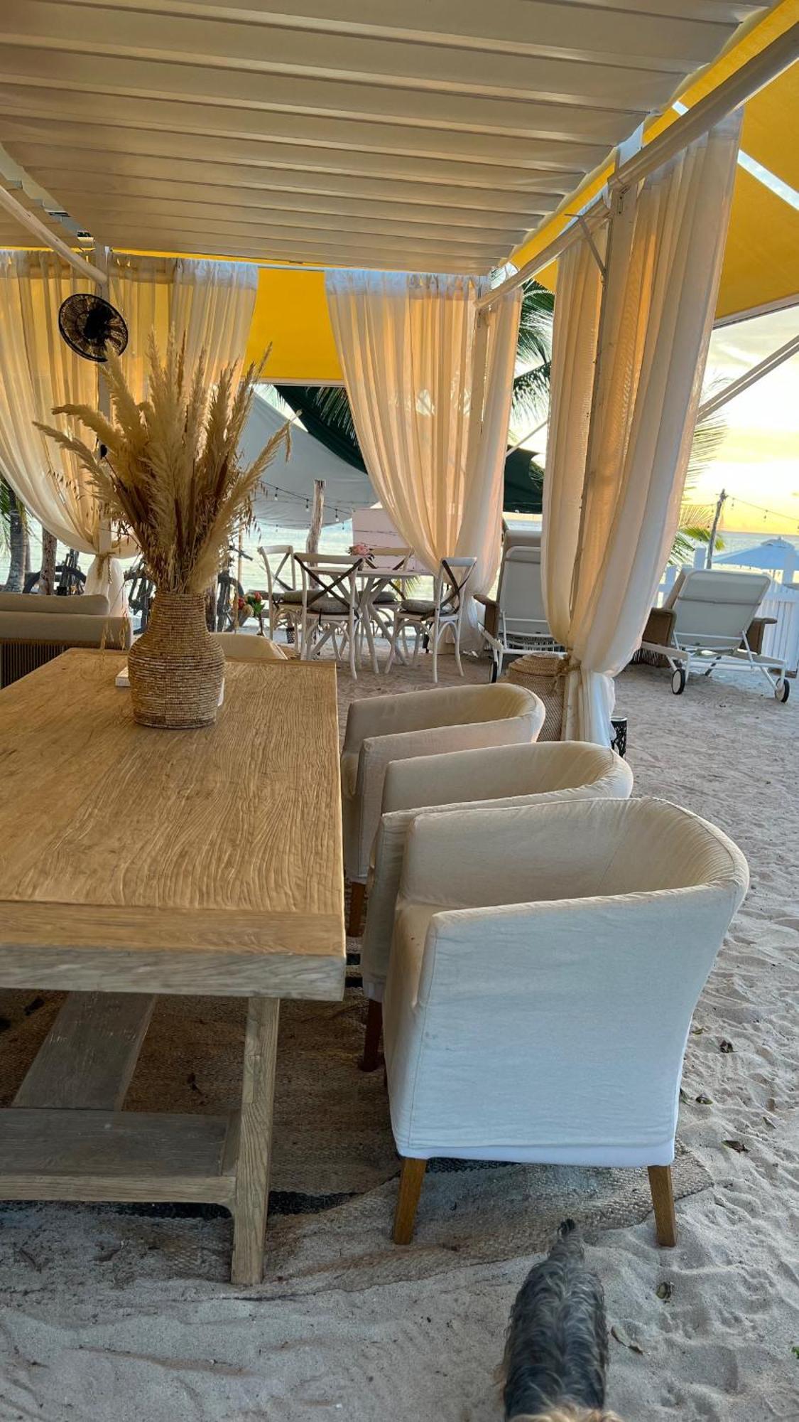 Casa Rosada Beach Front Mano Juan ภายนอก รูปภาพ